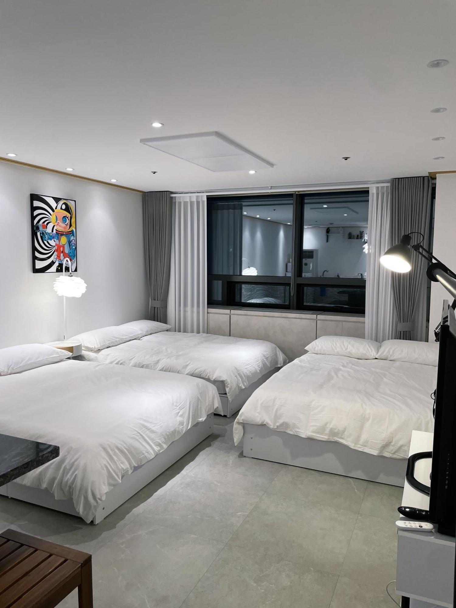 New Open Hongdae Tiger House *