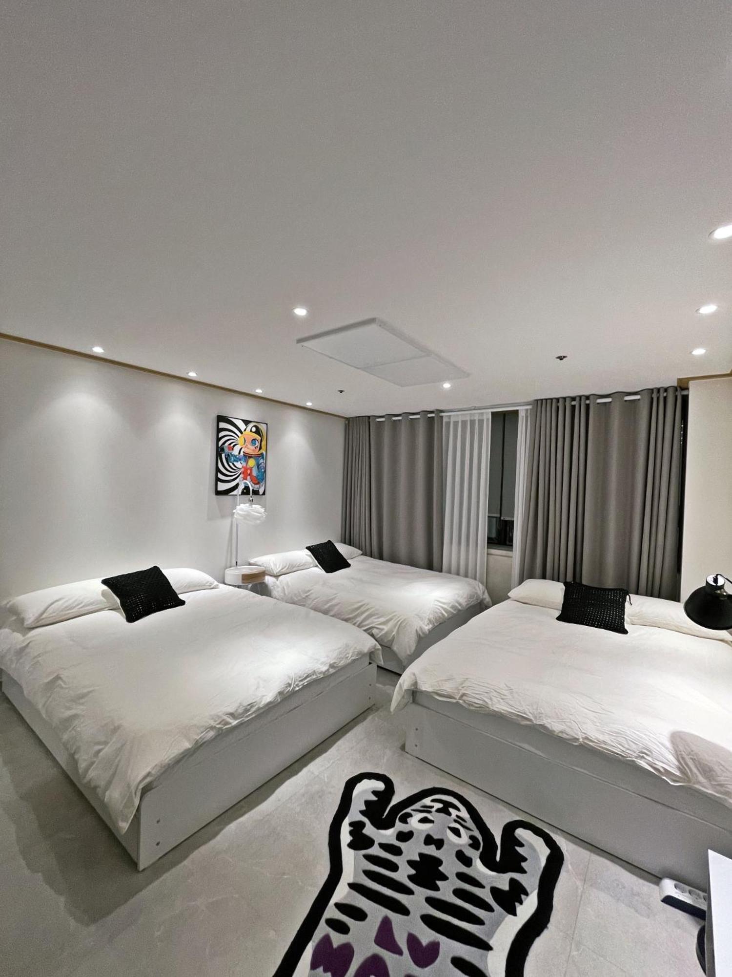 New Open Hongdae Tiger House アパート