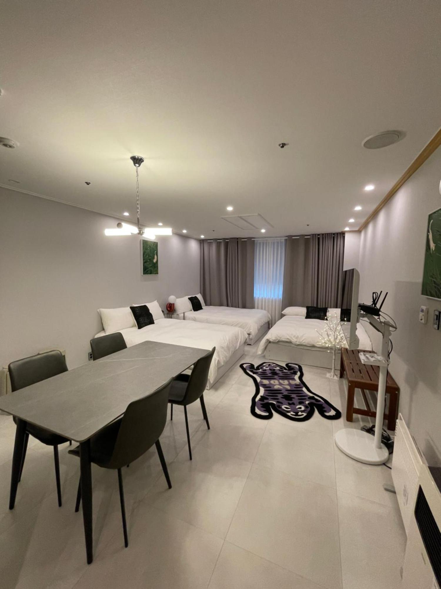 アパート New Open Hongdae Tiger House ソウル特別市